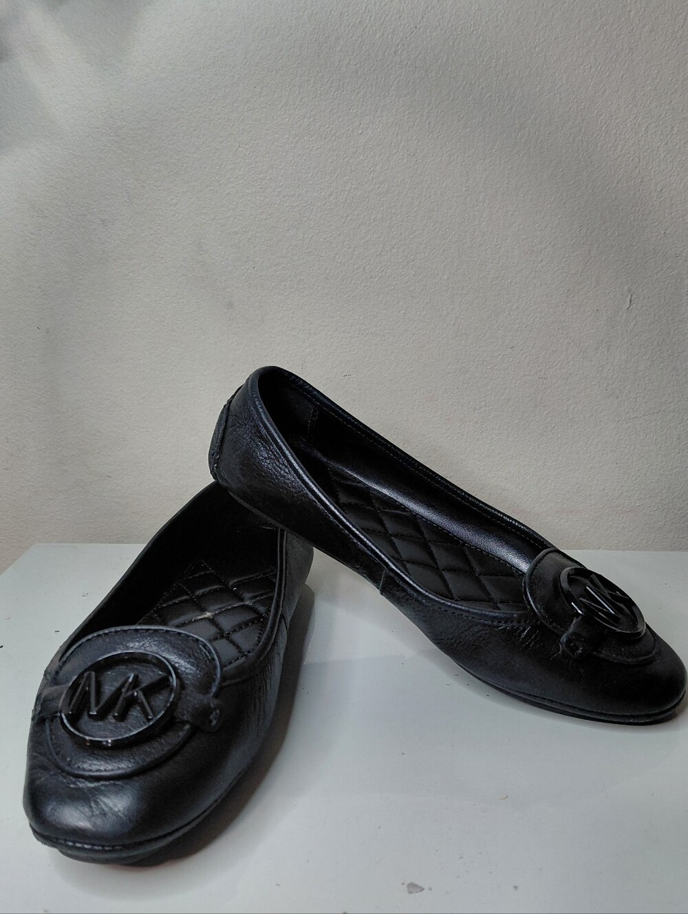 Michael Kors Black Leather MK Logo Ballet Flats Women's Size 6